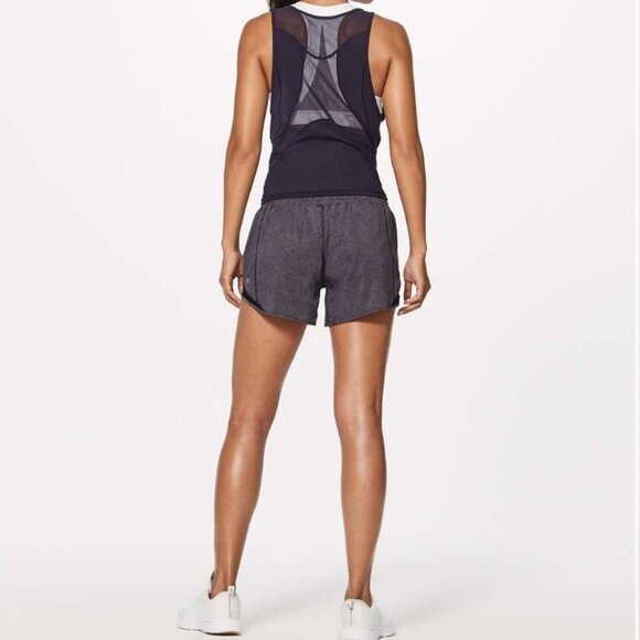 Lululemon Hotty Hot Short - Picture 5 of 10